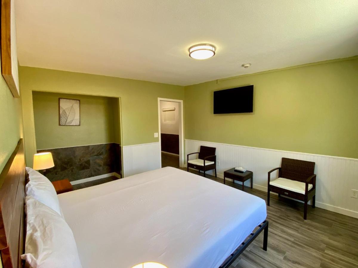 Europa Inn & Suites Desert Hot Springs Kültér fotó